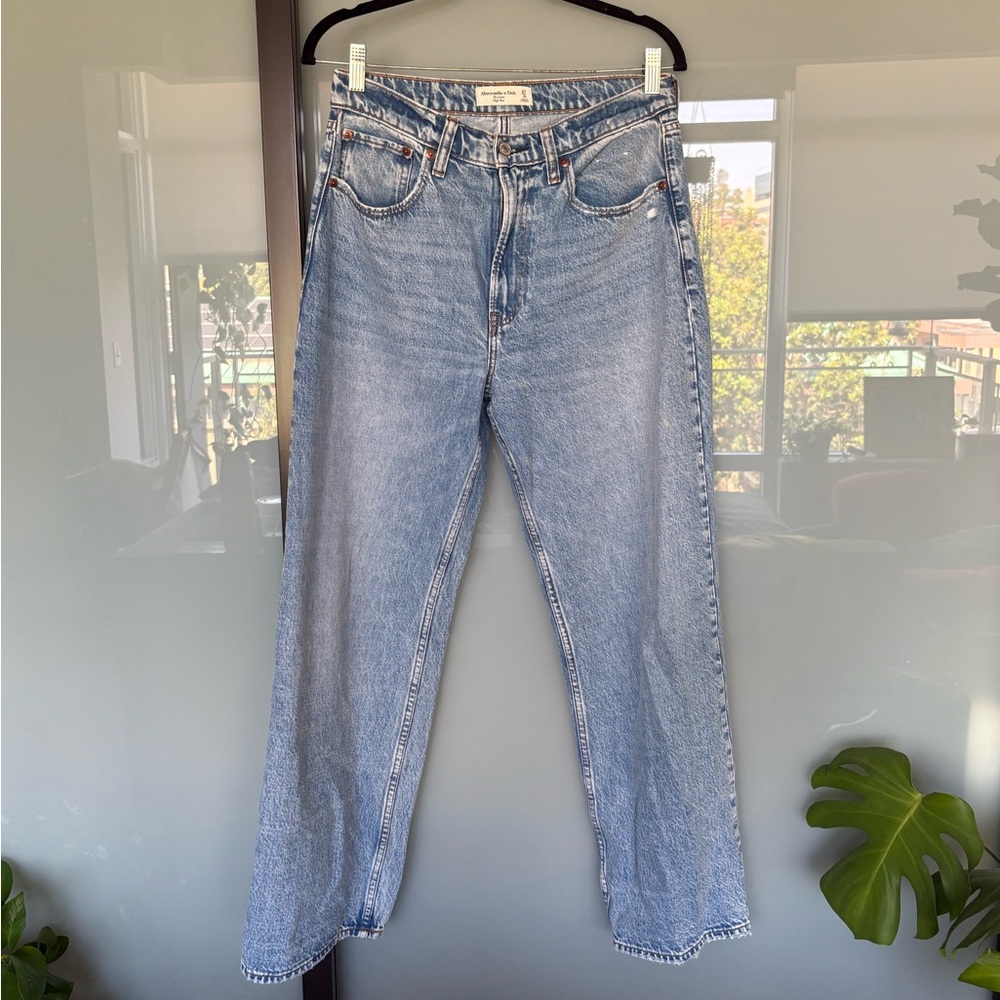 Abercrombie Loose High Rise Denim